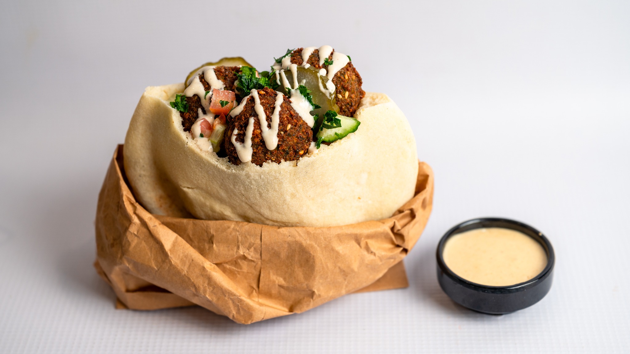 Falafel pita with tahini